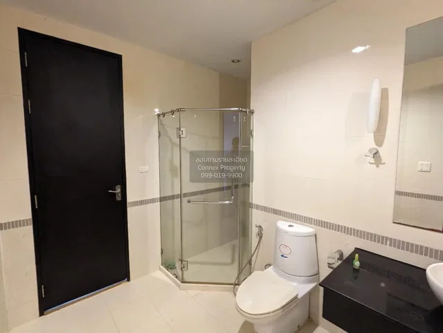 Bathroom; tile floor, natural light, renovated