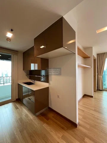 Kitchen; view, wood floor, natural light