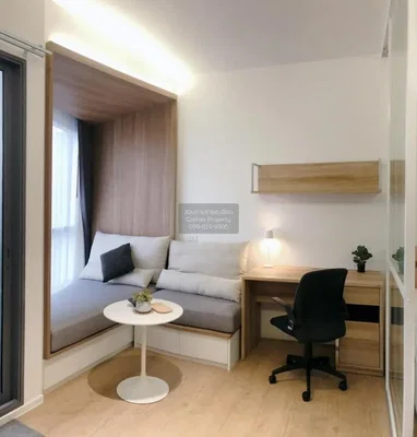 Schlafzimmer; holzboden, tageslicht, moderner stil