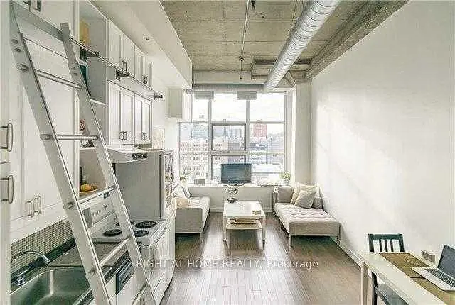 Salon