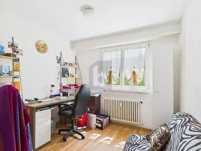 Kinderzimmer; holzboden, tageslicht, moderner stil