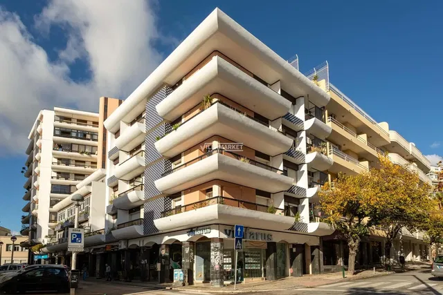 Maison et environs; vue