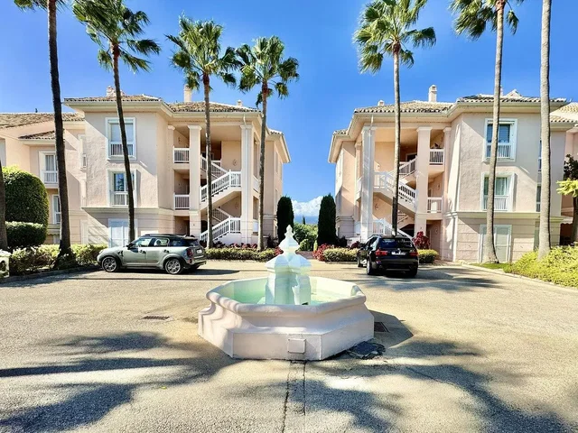 Haus und umgebung; blick