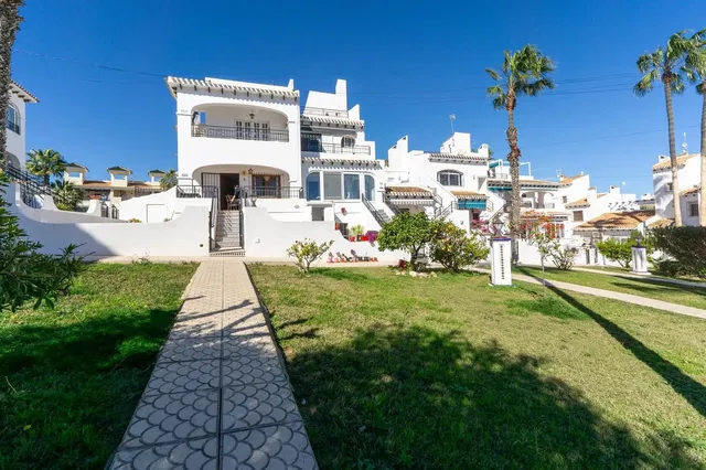 Haus und umgebung; tageslicht, blick