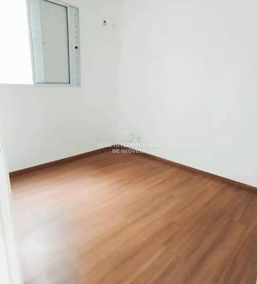Chambre; parquet, lumière naturelle