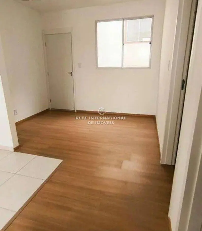 Chambre; parquet, lumière naturelle