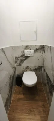 Toilettes; carrelage