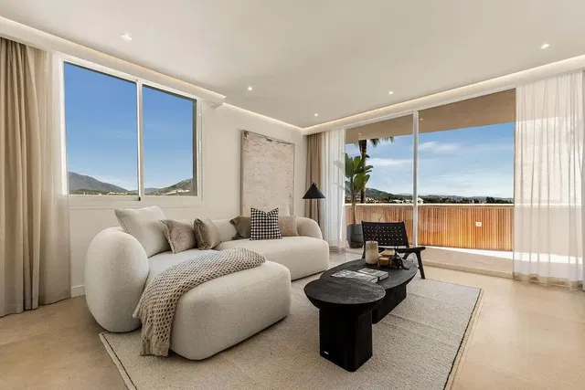 Soggiorno; vista, luce naturale, stile moderno