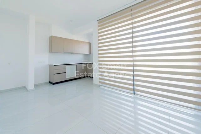 Cuisine; carrelage, rénové, lumière naturelle