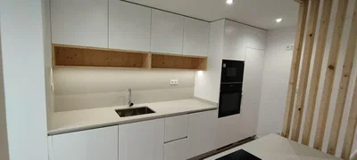 Cocina; electrodomésticos, renovado, luz natural