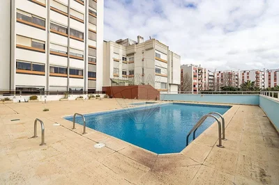 Кућа и околина; поглед