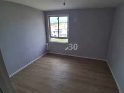 Spavaća soba; pogled, drveni pod, prirodna svjetlost