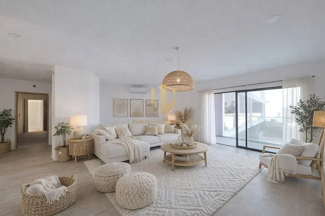 Oturma odası; doğal ışık, modern stil