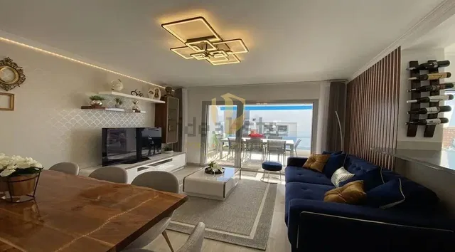 Salon; vue, lumière naturelle, style moderne