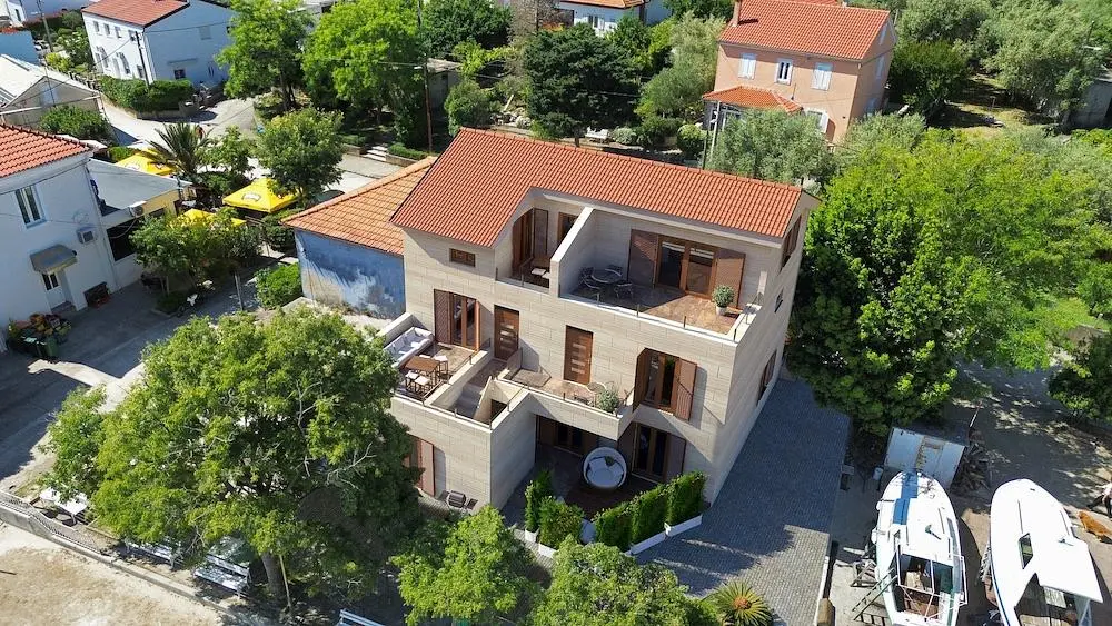 Ev ve çevresi; manzara