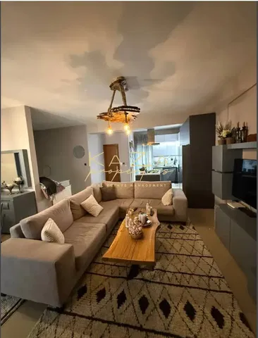 Soggiorno; luce naturale, stile moderno