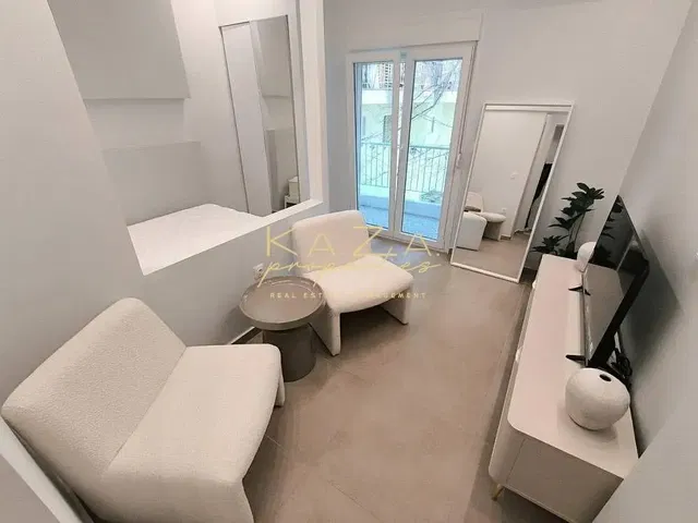 Soggiorno; stile moderno, luce naturale