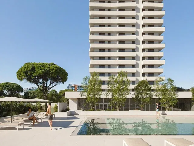 House and surroundings; view, natural light