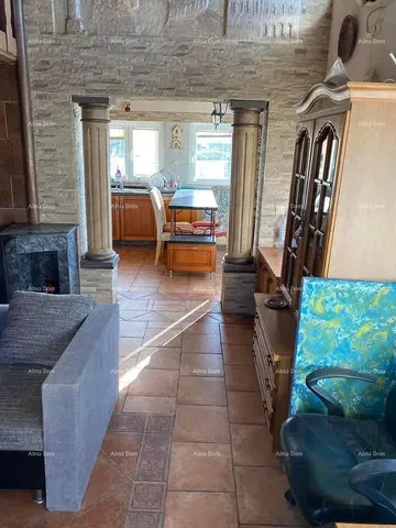 Wohnzimmer; kamin, tageslicht