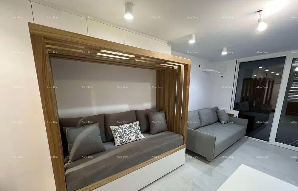 Wohnzimmer; moderner stil, holzbalken, tageslicht