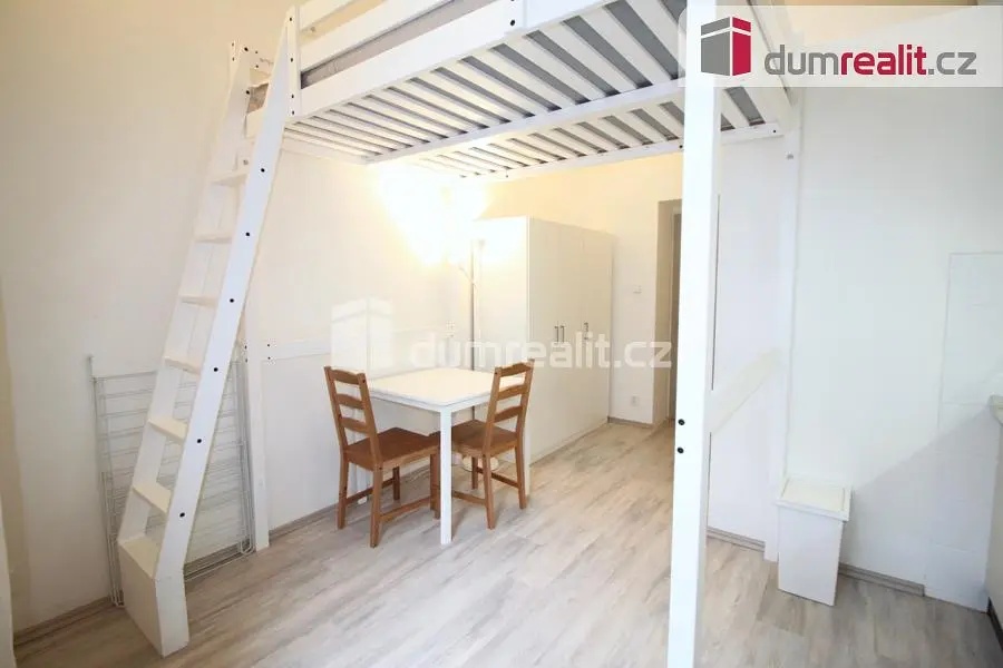 Küche; holzboden, tageslicht, moderner stil
