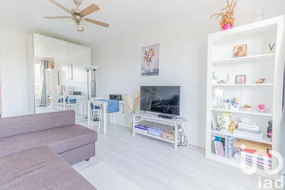 Wohnzimmer; tageslicht, moderner stil