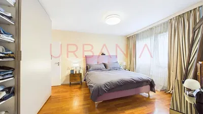 Chambre; parquet, lumière naturelle