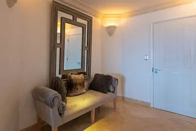 Γκαρνταρόμπα; φυσικό φως