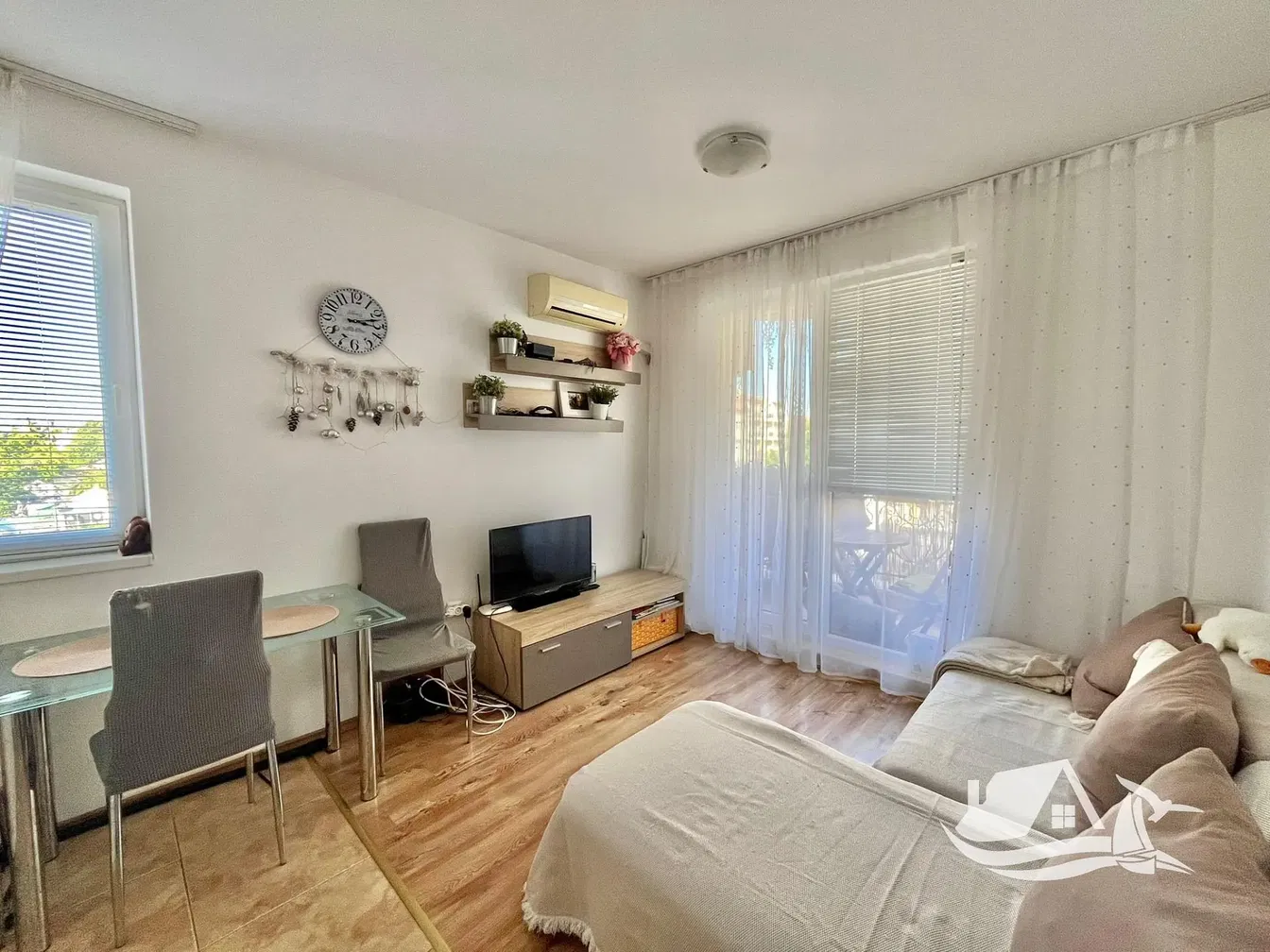 غرفة معيشة; ضوء طبيعي, أسلوب عصري