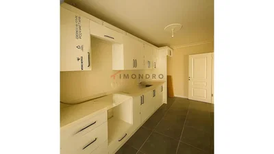 مطبخ; أجهزة المطبخ, أرضية من البلاط, مجدد