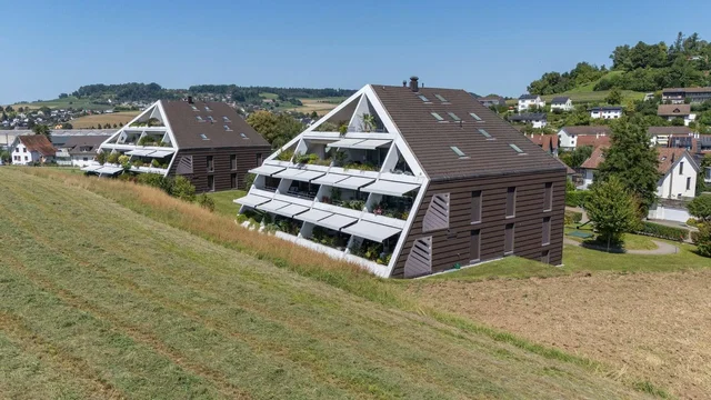 Huis en omgeving; uitzicht, hoge plafonds, natuurlijk licht