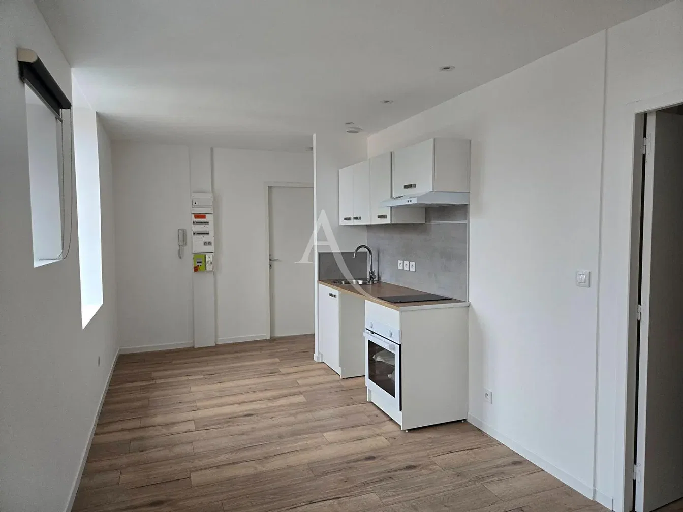 Cuisine; parquet, lumière naturelle, rénové