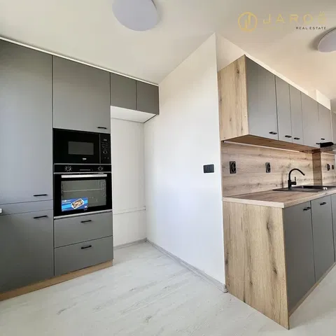 Kitchen; kitchen appliances