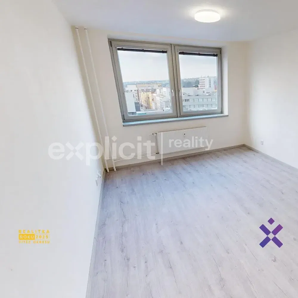 Wohnzimmer; blick, holzboden, tageslicht