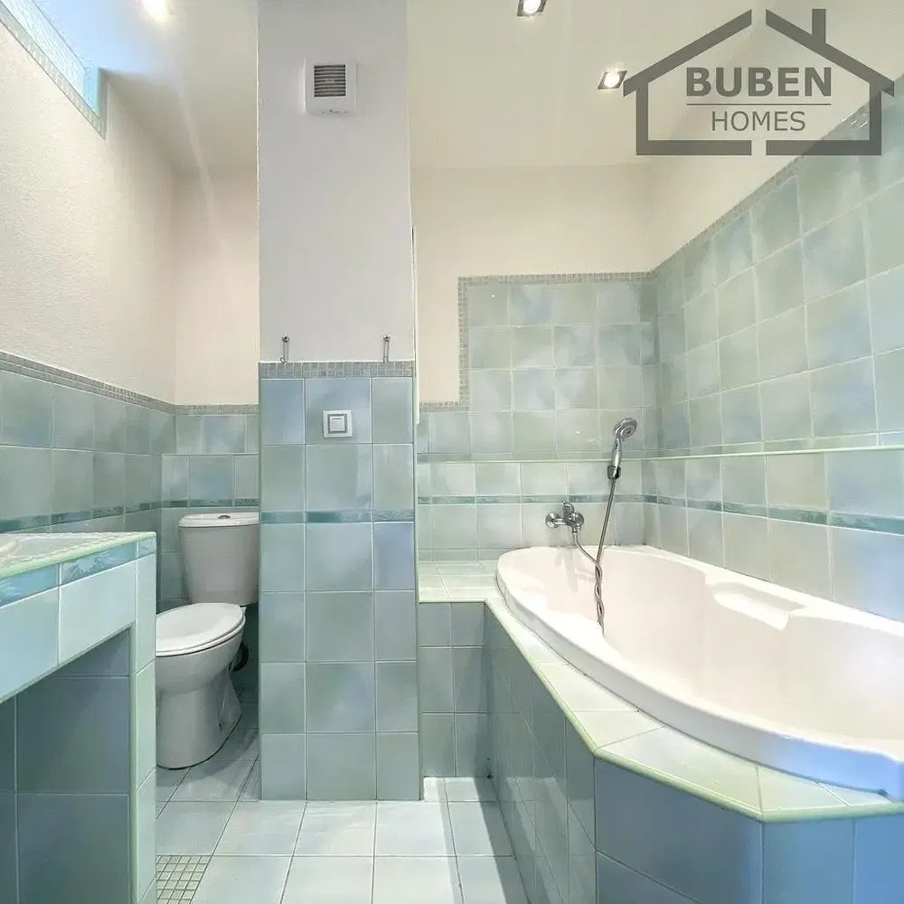 Badezimmer; fliesenboden