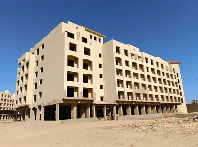 Kuća i okolina; potrebna renovacija