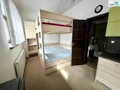 Kinderzimmer; holzboden, tageslicht, moderner stil