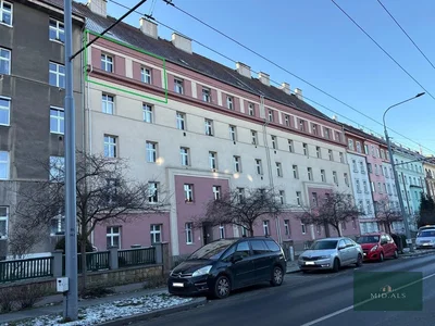 Haus und umgebung; blick