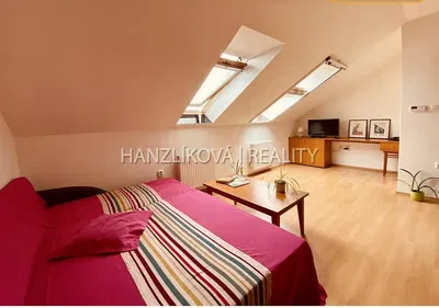 Schlafzimmer; tageslicht, moderner stil