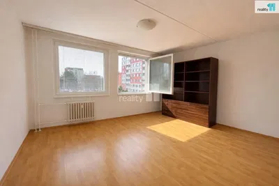 Schlafzimmer; blick, holzboden, tageslicht