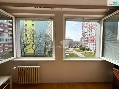 Wohnzimmer; blick, holzboden, tageslicht