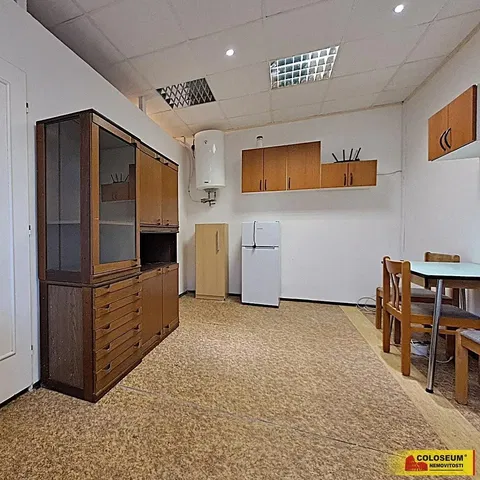 Kitchen; kitchen appliances