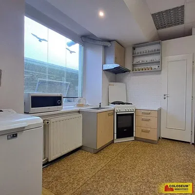 Cuisine; électroménager, lumière naturelle