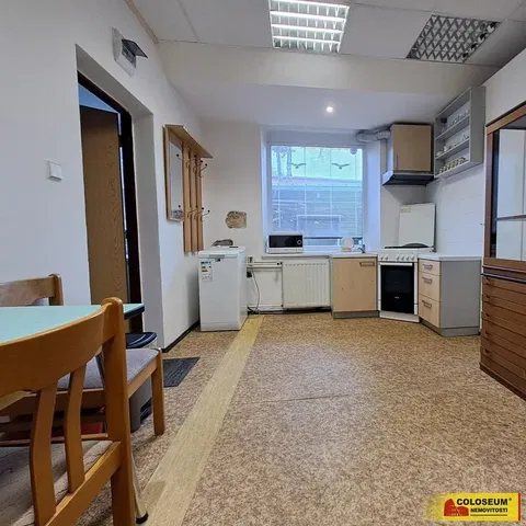 Kitchen; kitchen appliances