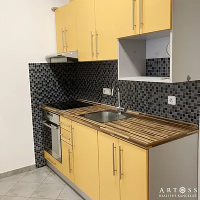 Mutfak; mutfak aletleri, fayans zemin