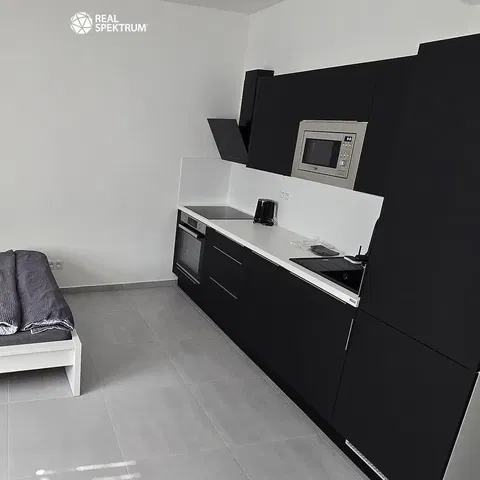 مطبخ; أجهزة المطبخ, أرضية من البلاط, أسلوب عصري