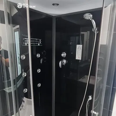 Banyo; tadilatlı, doğal ışık