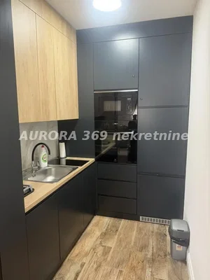 Mutfak; mutfak aletleri, tadilatlı, doğal ışık