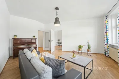 Oturma odası; doğal ışık, modern stil