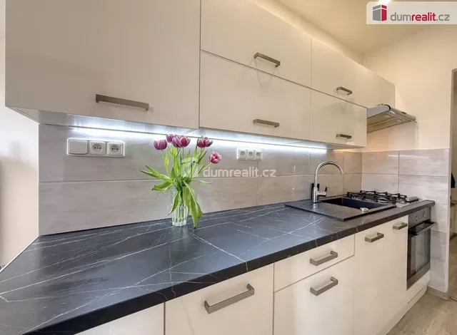 Cucina; elettrodomestici, ristrutturato, stile moderno